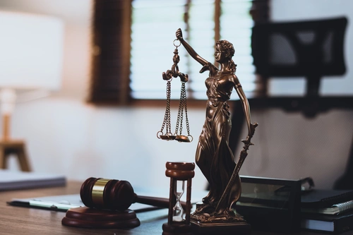 statue of lady justice